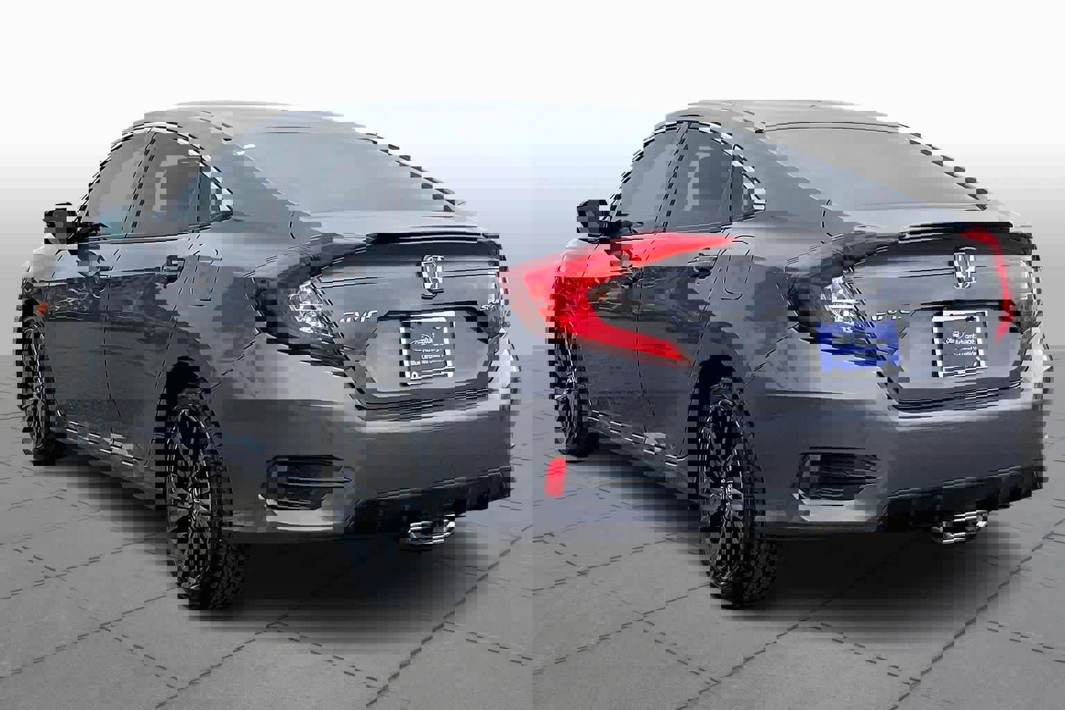 Used 2020 Honda Civic Sport image 4