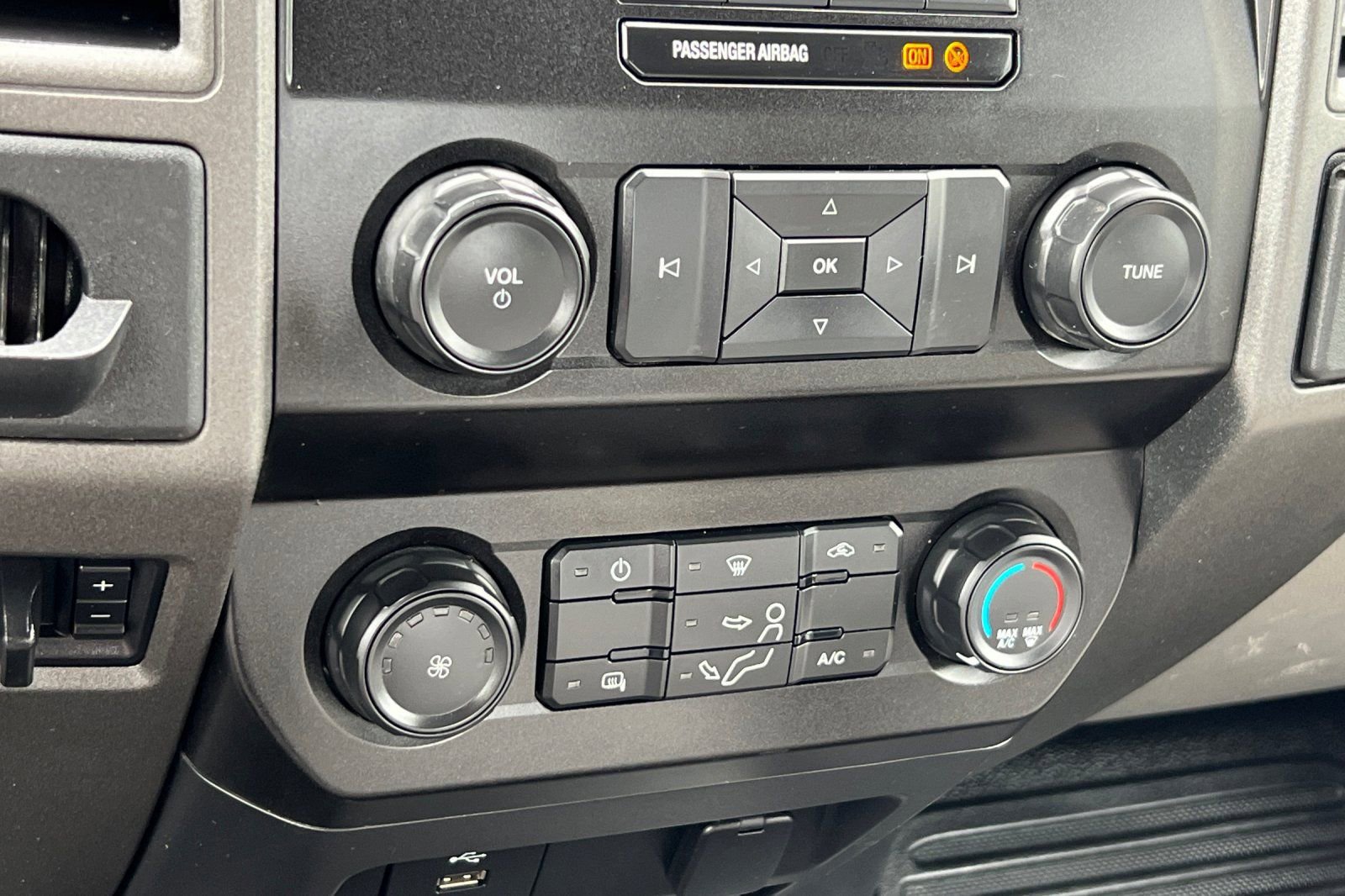 Certified 2020 Ford F250 XL w/ Power Equipment Group RWD image 20