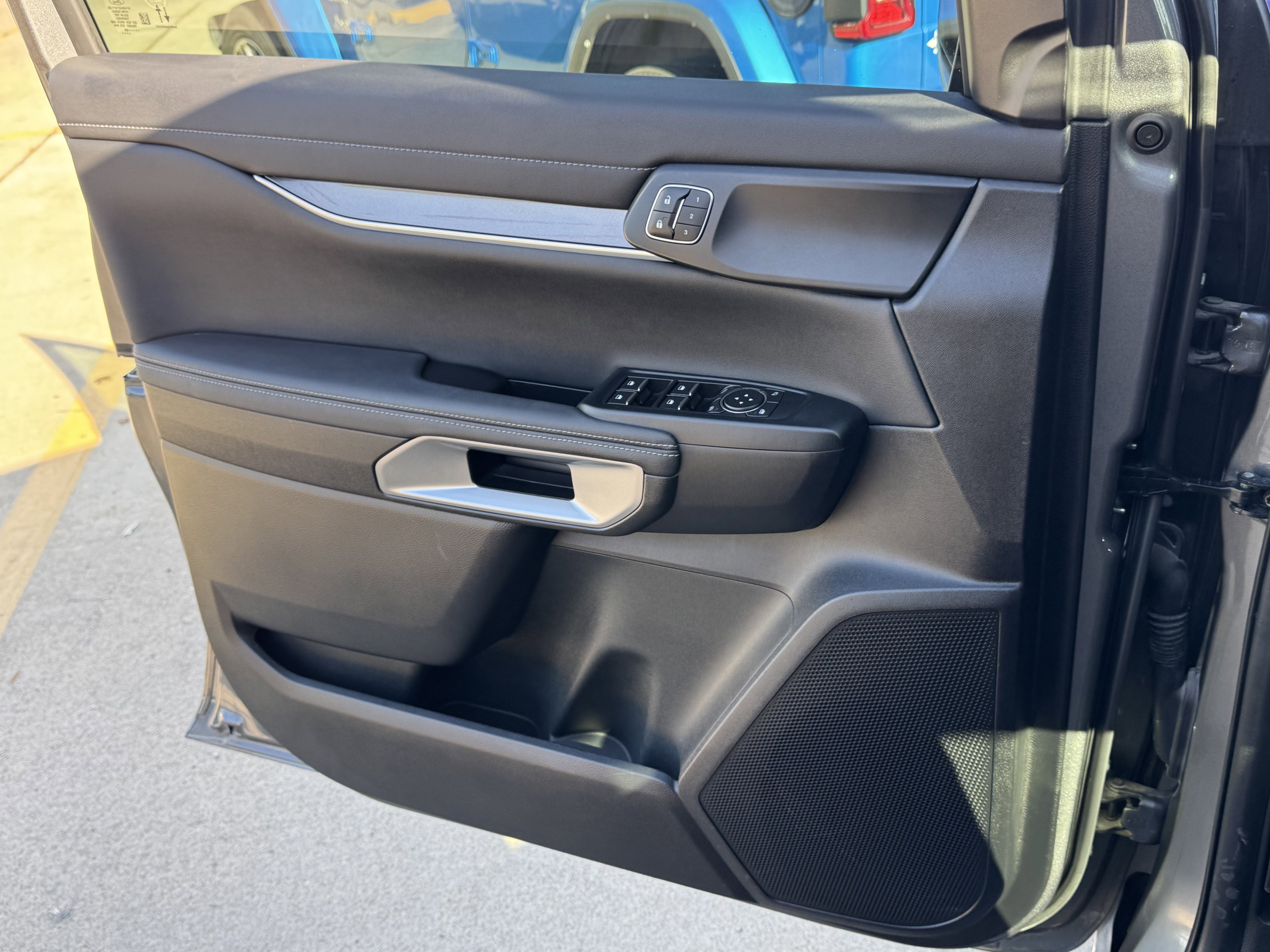 Certified 2024 Ford Ranger Lariat w/ Advanced Towing Package image 24