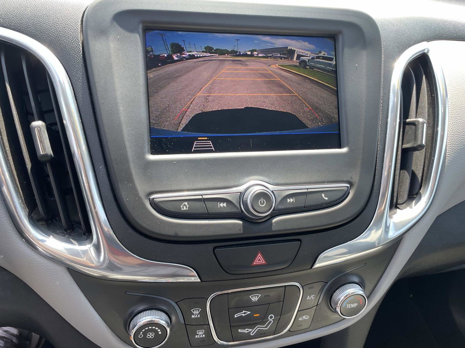Used 2020 Chevrolet Equinox LS w/ LS Convenience Package FWD image 23