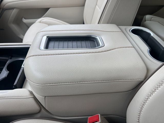 Used 2022 GMC Yukon XL Denali AWD/4WD image 37