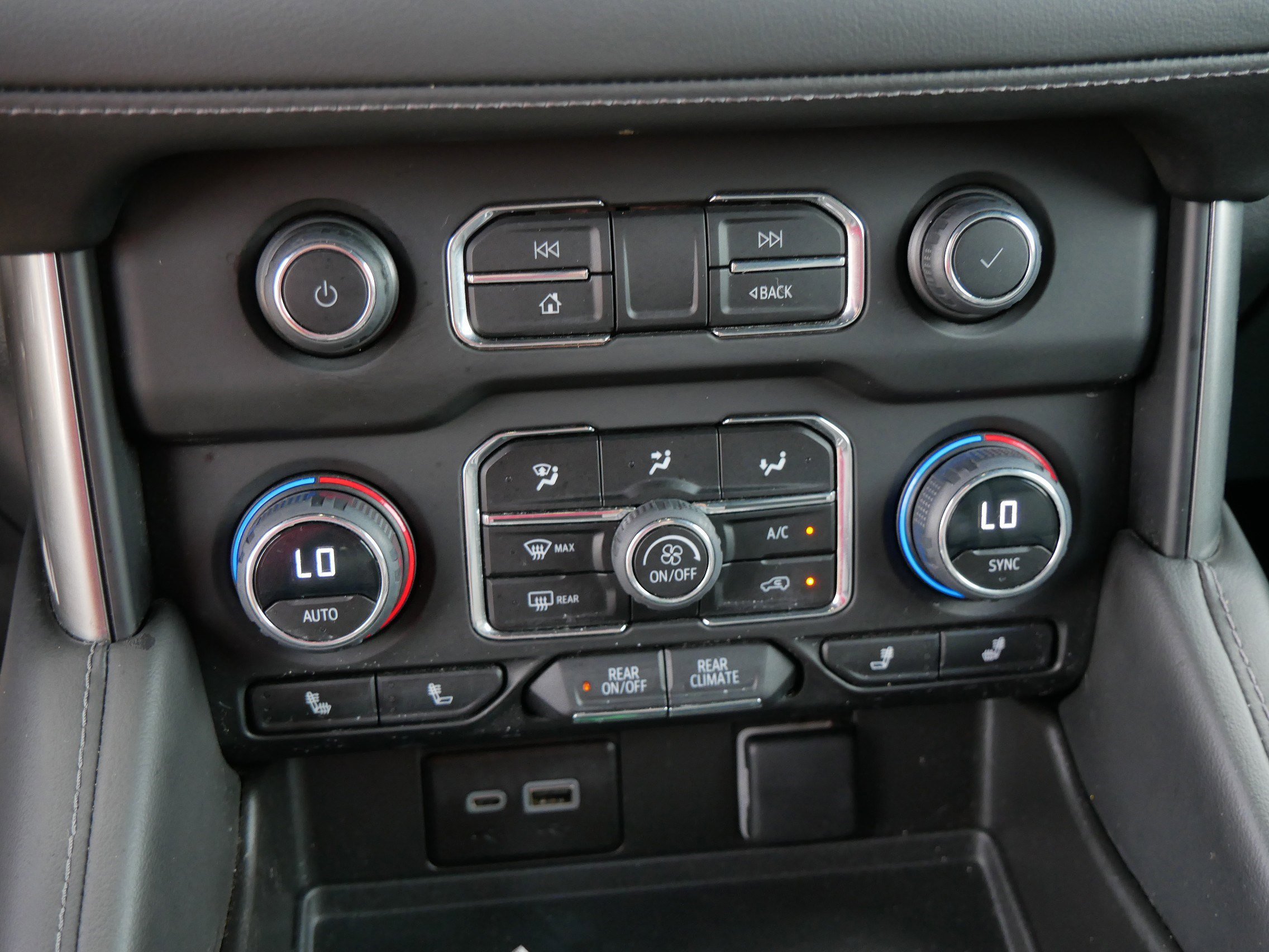 Used 2023 Chevrolet Tahoe LT image 23