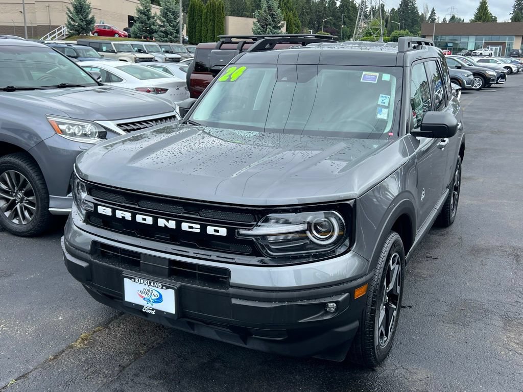 Certified 2024 Ford Bronco Sport Outer Banks w/ Tech Package AWD/4WD image 4
