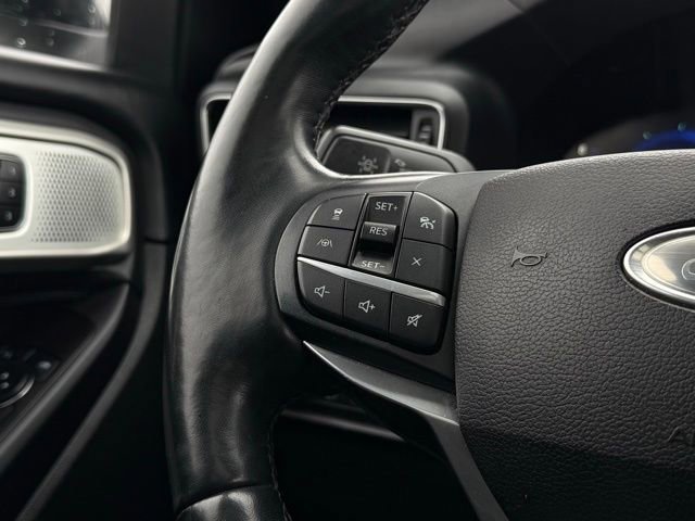 Certified 2020 Ford Explorer Platinum w/ Premium Technology Package image 36