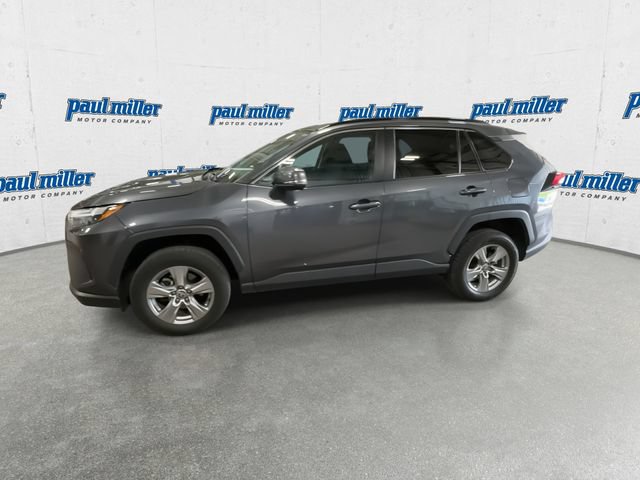Used 2022 Toyota RAV4 XLE AWD/4WD image 6