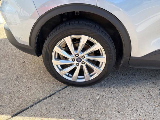 Certified 2022 Ford Escape Titanium w/ Titanium Elite Package AWD/4WD image 7