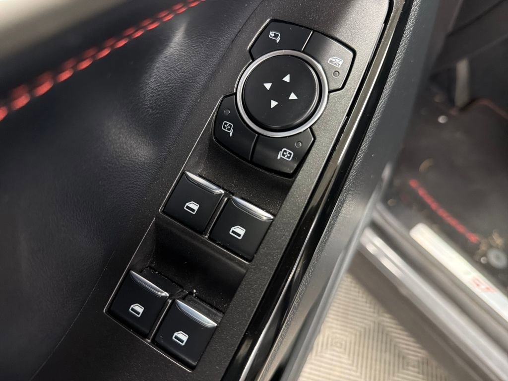 Certified 2023 Ford Explorer ST-Line w/ Class IV Trailer Tow Package image 17