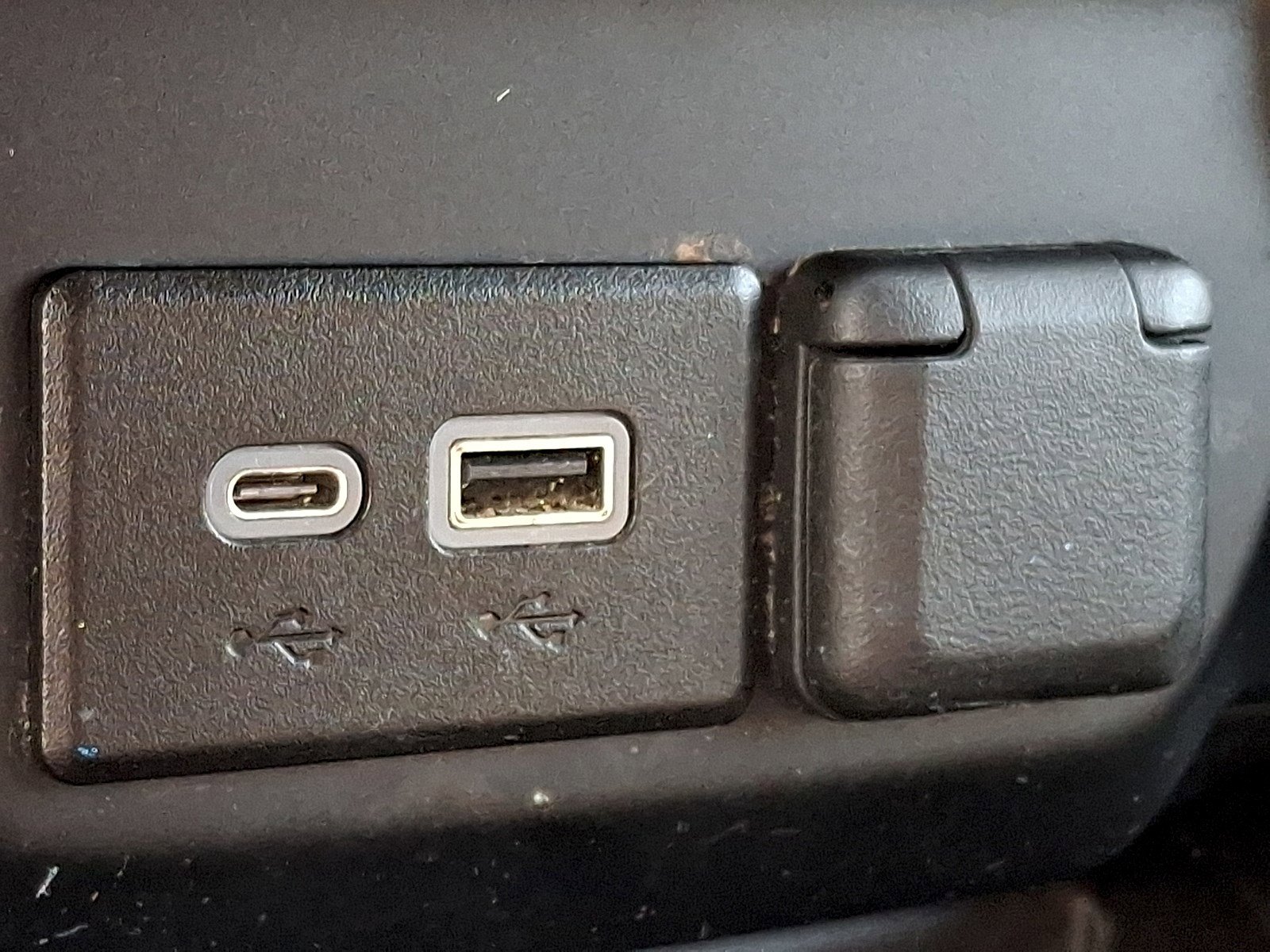 Used 2022 Chevrolet Silverado 1500 RST w/ Safety Package image 22