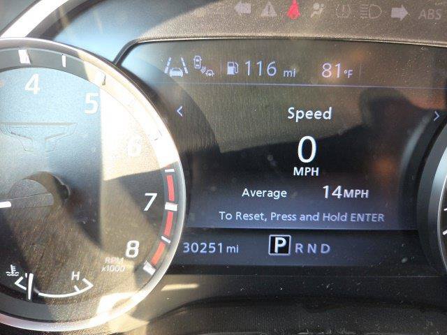 Used 2024 Nissan Titan SV w/ SV Convenience Package RWD image 45