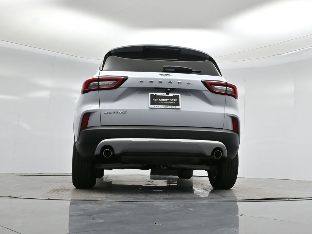 Certified 2025 Ford Escape Active image 17