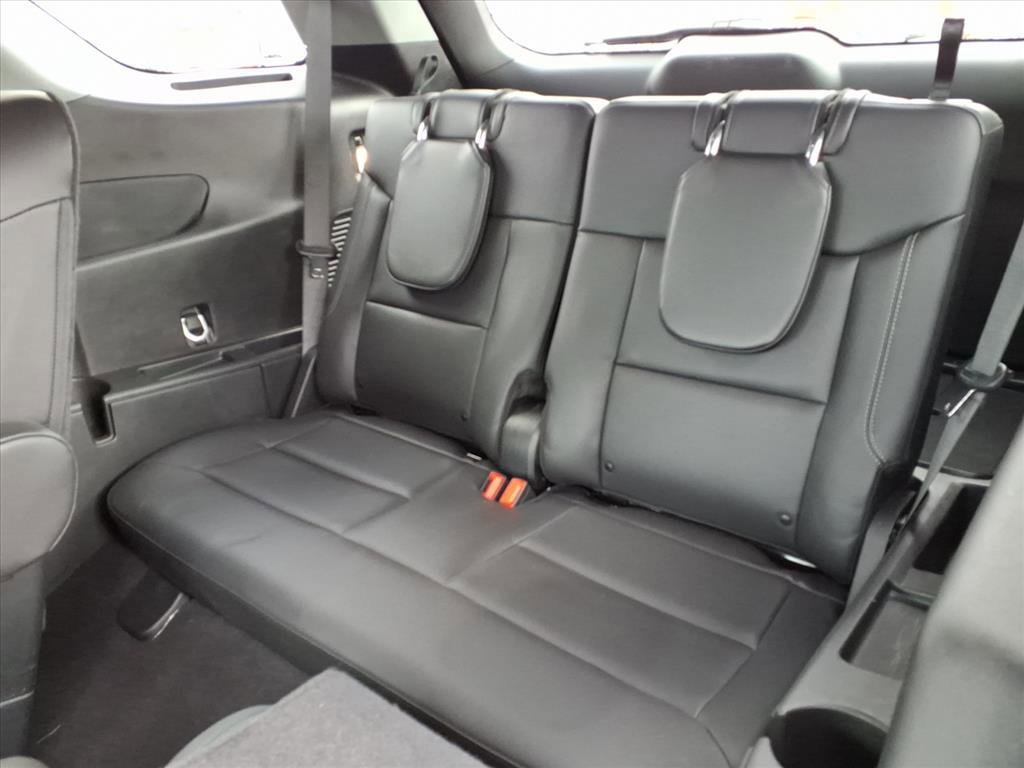 Certified 2023 Ford Explorer XLT w/ Equipment Group 202A image 11