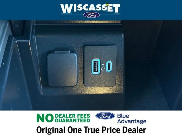 Certified 2022 Ford Explorer XLT w/ Equipment Group 202A image 25