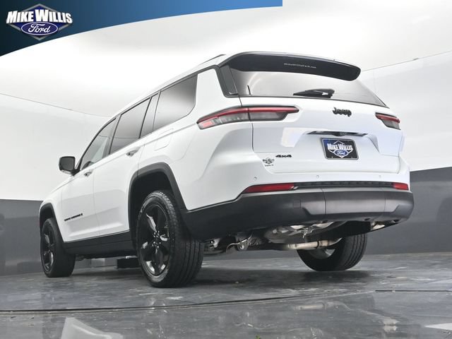 Used 2023 Jeep Grand Cherokee L Laredo AWD/4WD image 21