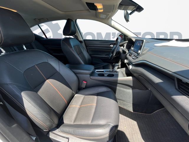 Used 2020 Nissan Altima 2.5 SR w/ Premium Package FWD image 17