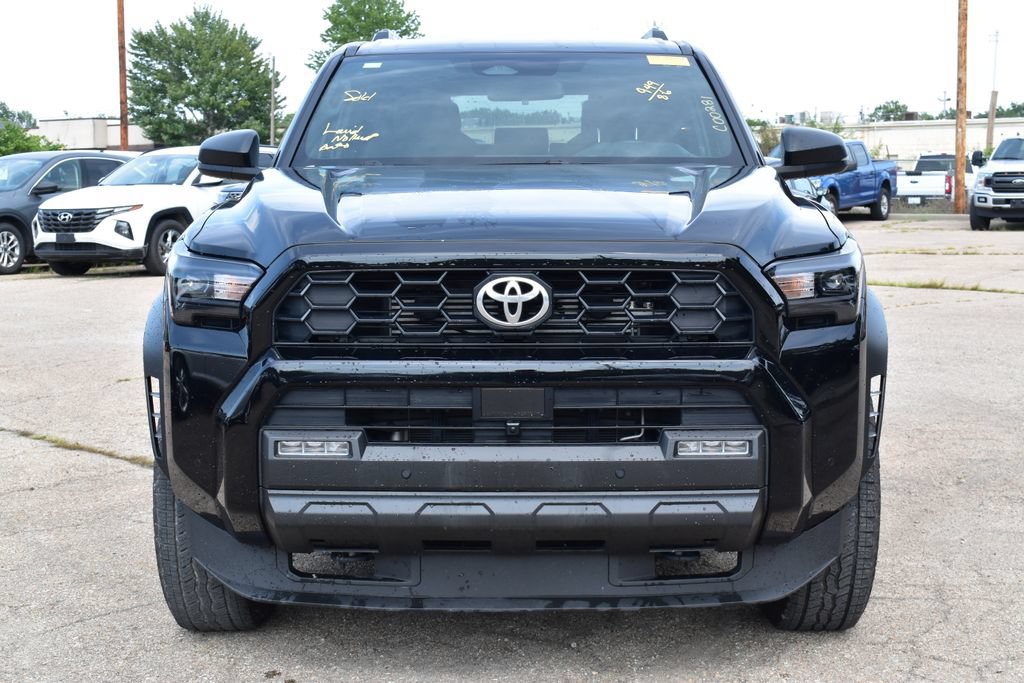 Used 2025 Toyota 4Runner TRD Off-Road AWD/4WD image 2