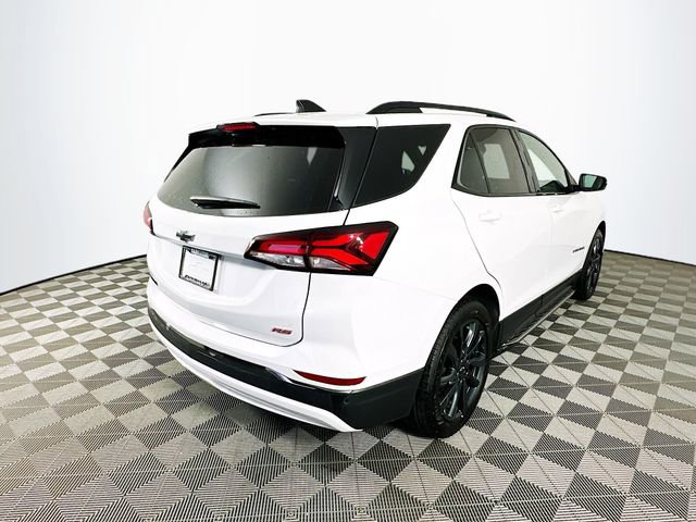 Used 2022 Chevrolet Equinox RS w/ RS Leather Package image 12