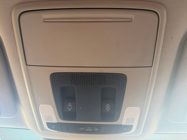 Used 2023 Honda Pilot Touring image 43
