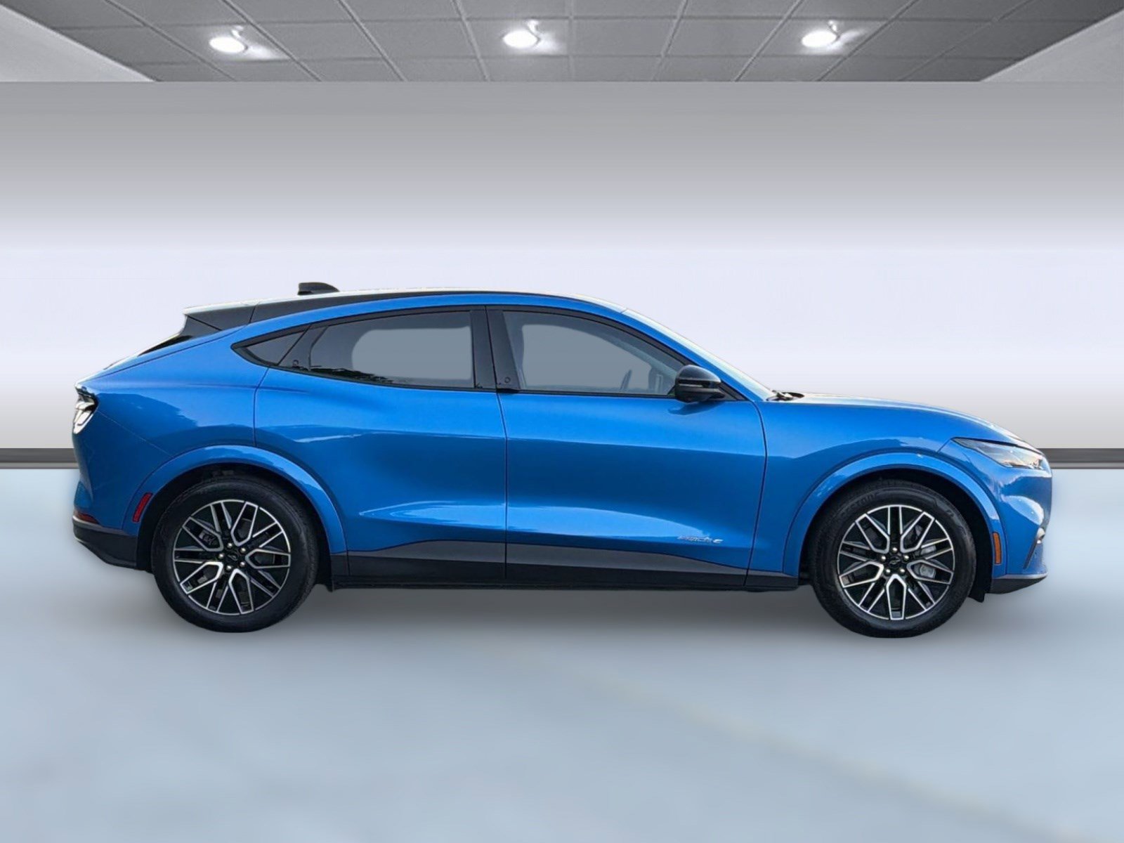 Certified 2025 Ford Mustang Mach-E Premium RWD image 8