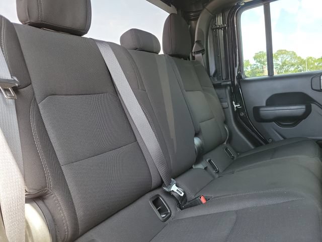 Used 2023 Jeep Gladiator Sport AWD/4WD image 18