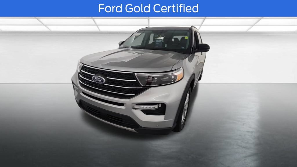 Certified 2024 Ford Explorer XLT w/ Equipment Group 202A AWD/4WD image 2