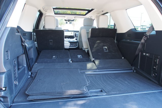 Certified 2025 Ford Expedition Active AWD/4WD image 20