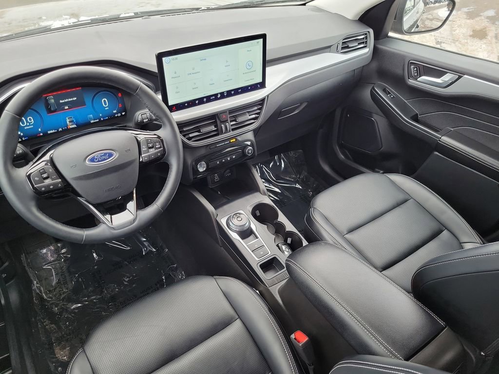 Certified 2025 Ford Escape Platinum image 23
