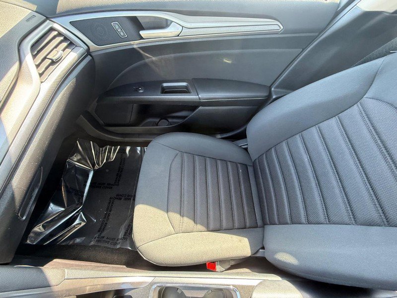 Certified 2019 Ford Fusion SE FWD image 22