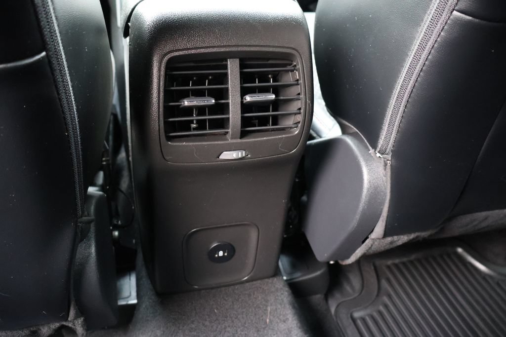Certified 2025 Ford Escape ST-Line AWD/4WD image 27