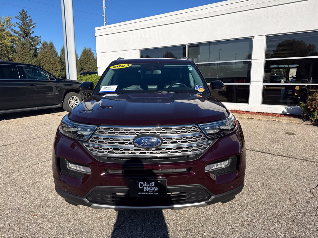 Certified 2023 Ford Explorer Limited w/ Limited Technology Package AWD/4WD image 8