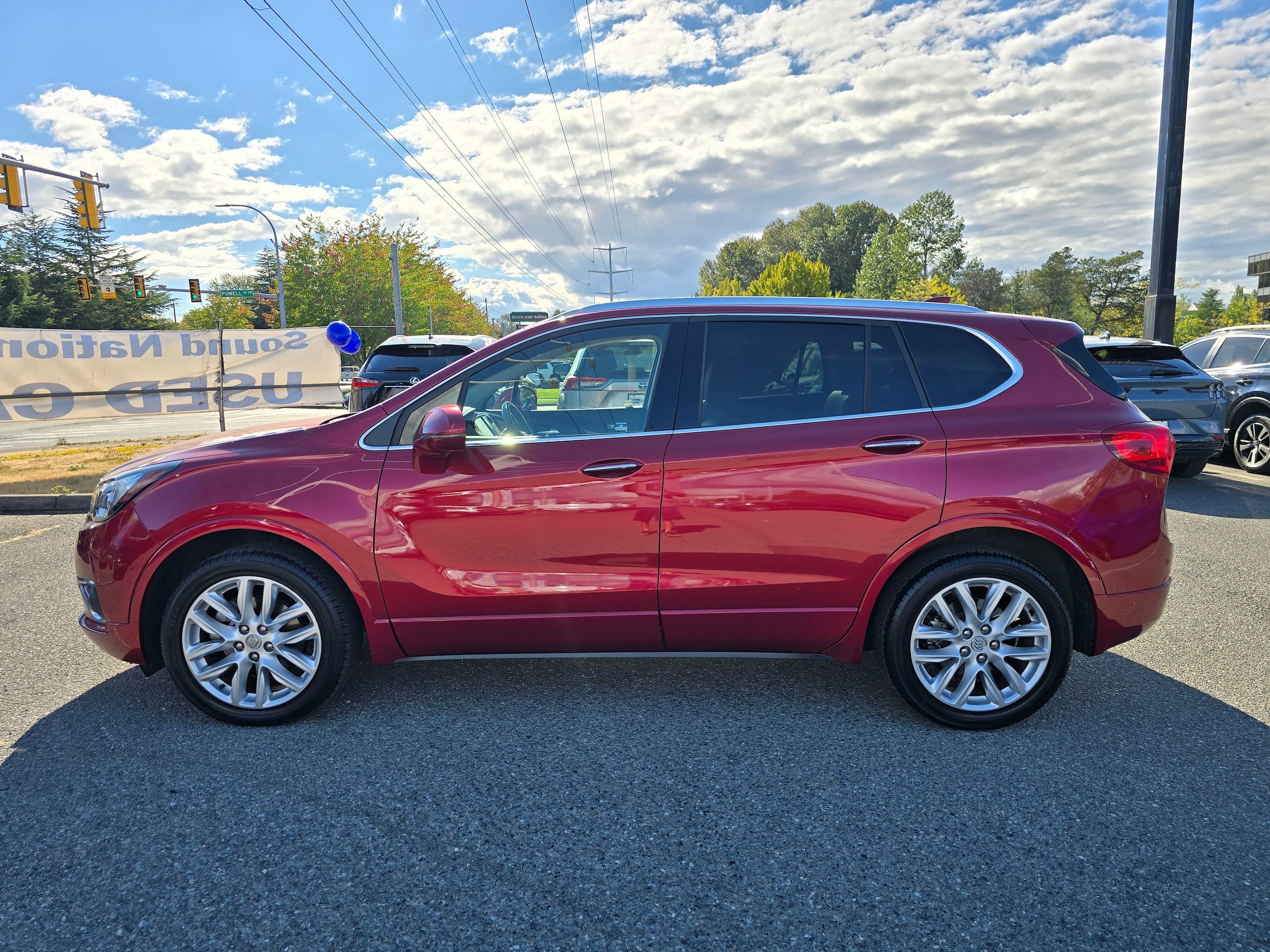 Used 2020 Buick Envision Premium w/ Driver Confidence Package AWD/4WD image 2