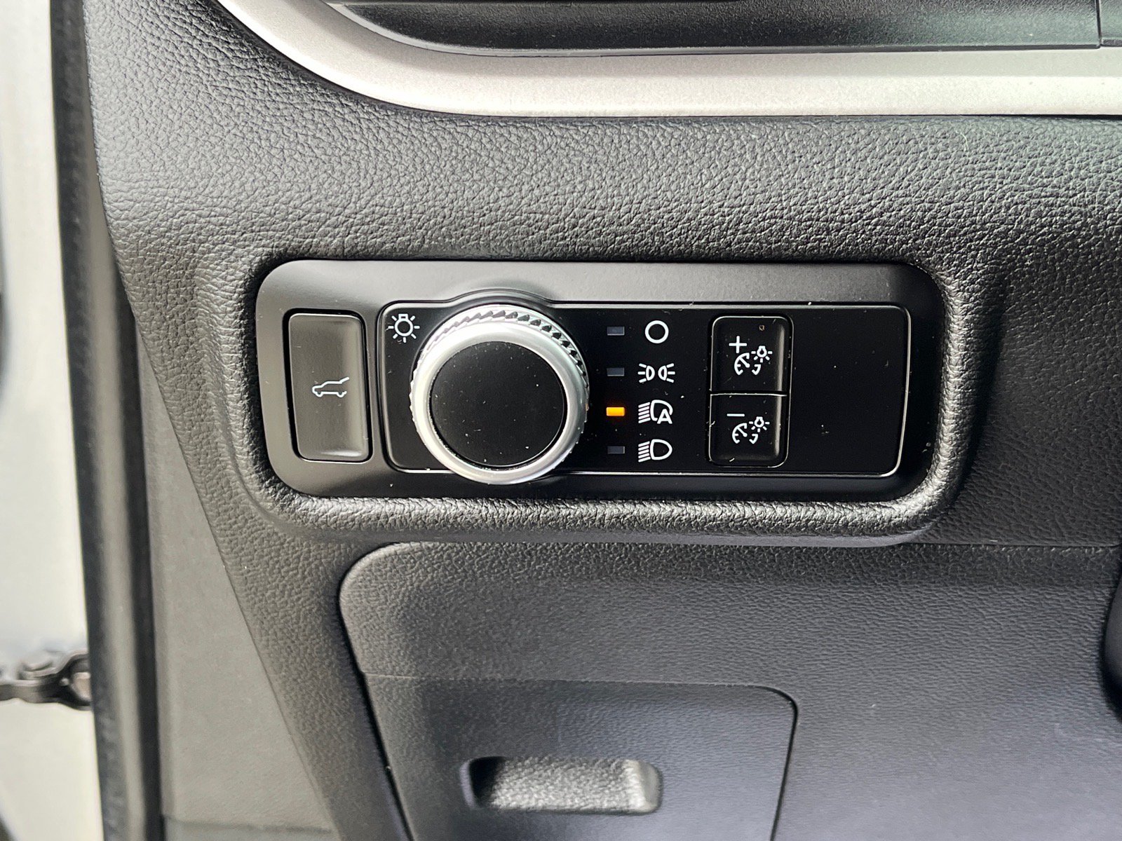 Certified 2023 Ford Explorer XLT AWD/4WD image 16
