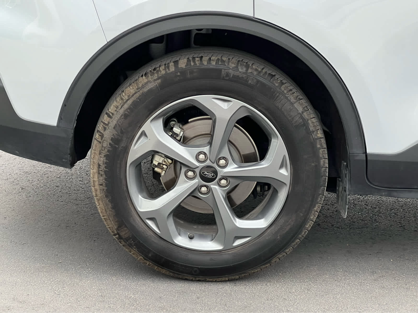 Certified 2025 Ford Escape ST-Line Select AWD/4WD image 15