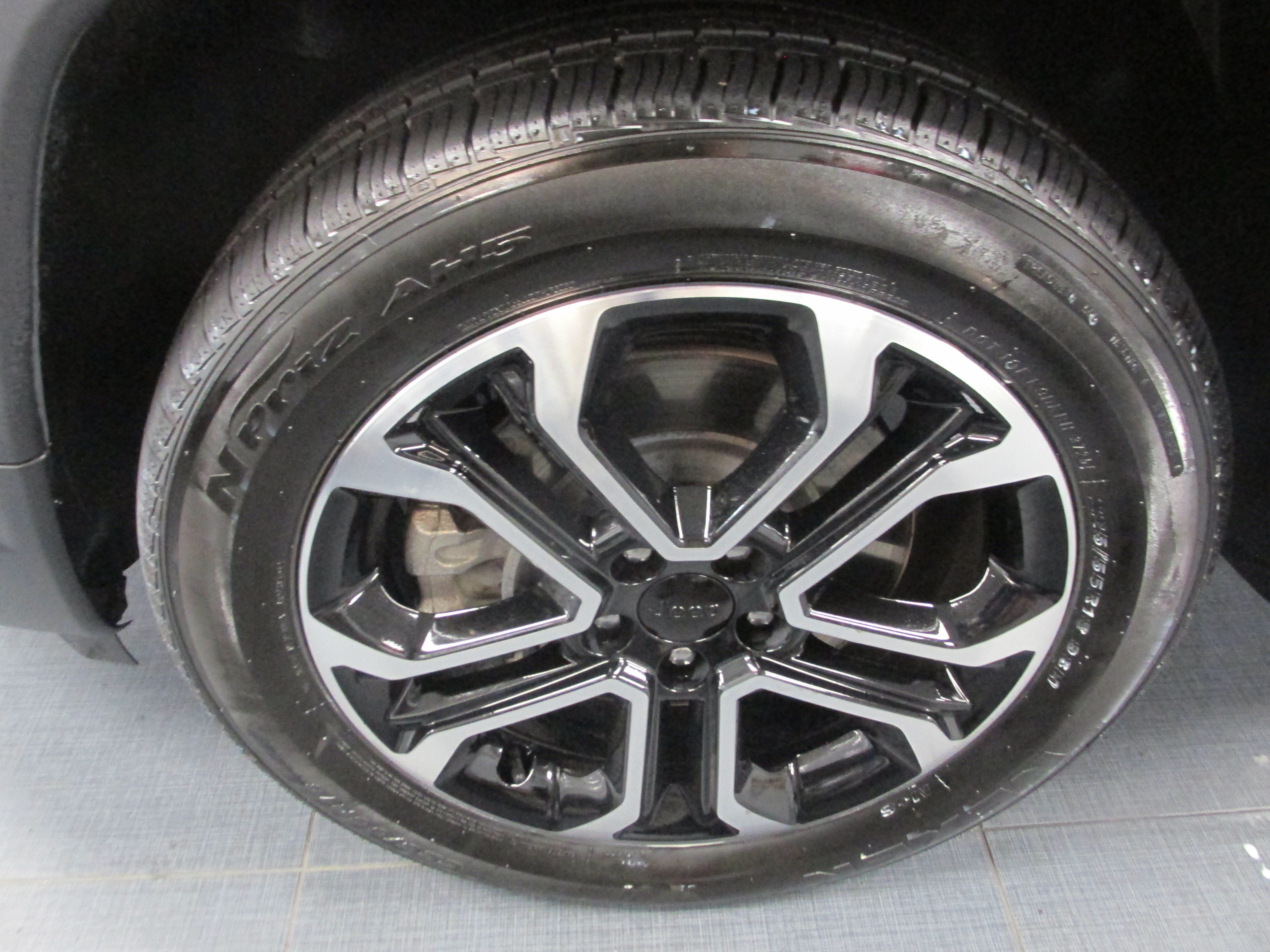 Used 2024 Jeep Compass Limited AWD/4WD image 14