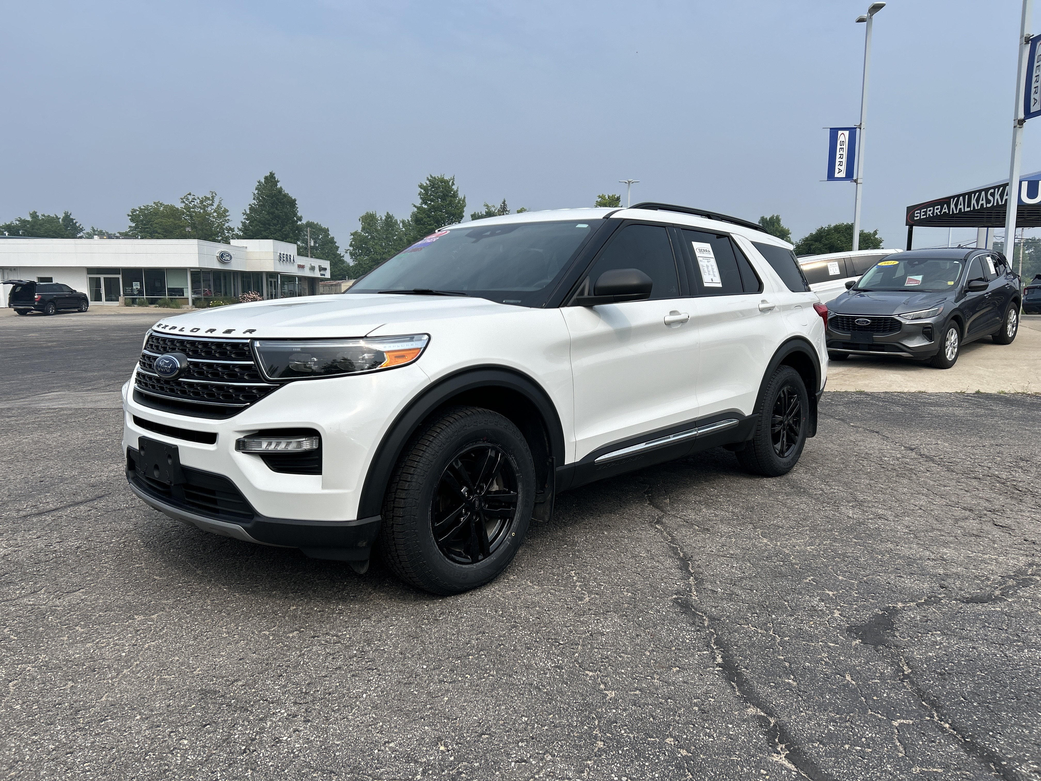 Certified 2022 Ford Explorer XLT AWD/4WD image 8