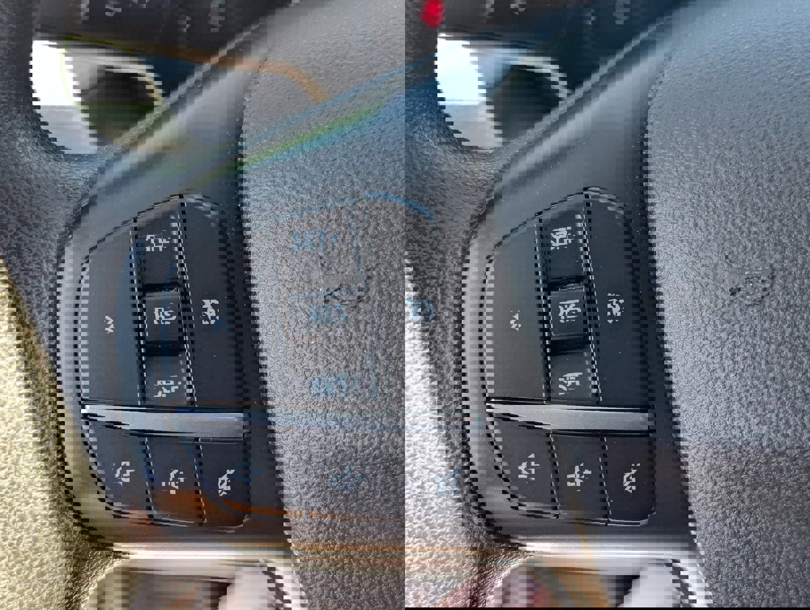 Certified 2022 Ford Maverick XLT image 28