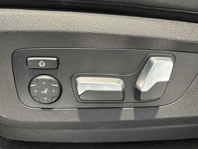 Used 2023 BMW X5 xDrive40i w/ Premium Essential Package image 34