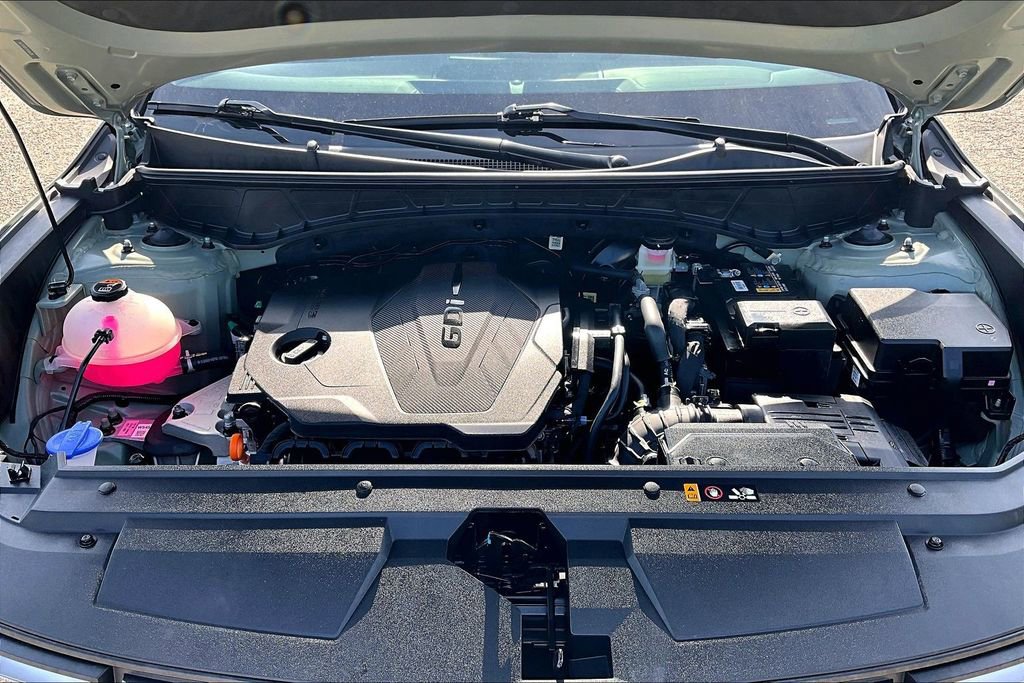 Used 2025 Hyundai Santa Cruz SEL FWD image 10