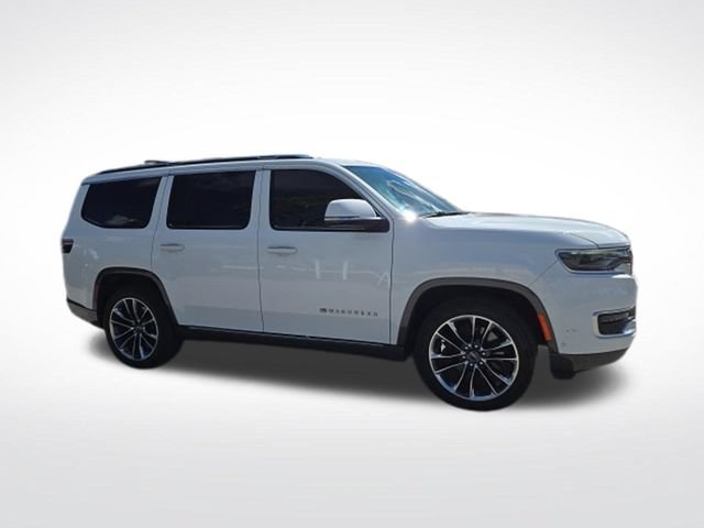 Used 2022 Jeep Wagoneer Series III w/ Premium Group I AWD/4WD image 1