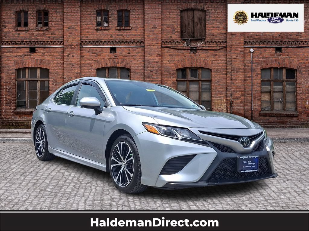 Used 2020 Toyota Camry SE