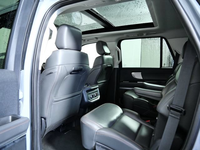 Certified 2025 Ford Expedition Active AWD/4WD image 13
