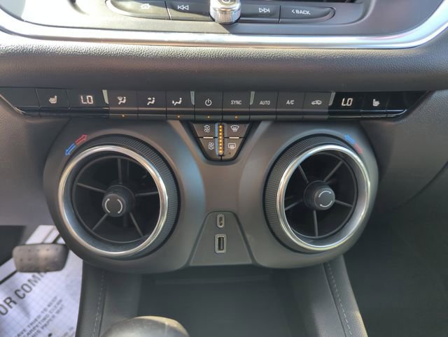 Used 2020 Chevrolet Blazer LT FWD image 26