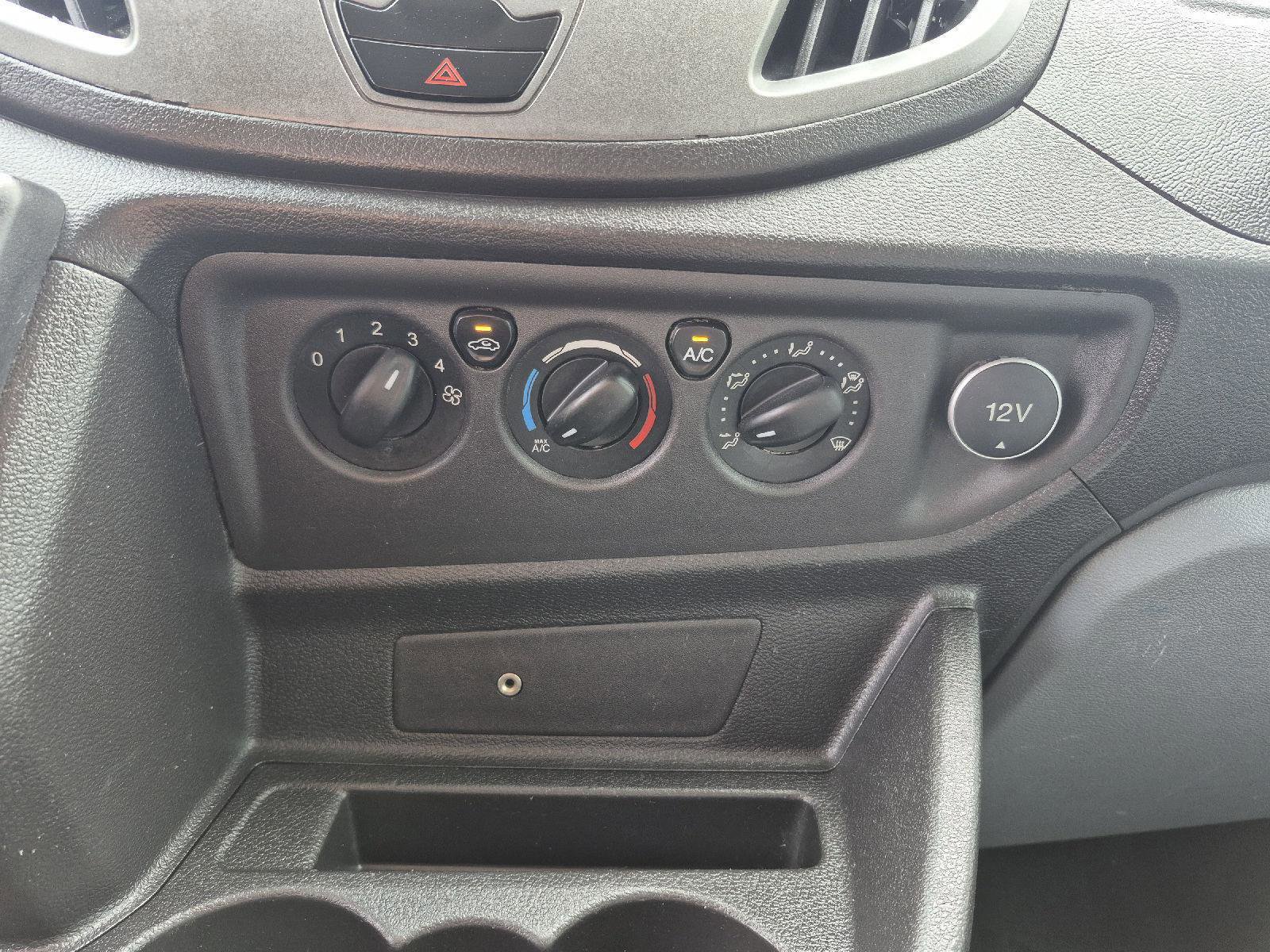 Certified 2019 Ford Transit 350 XL image 15