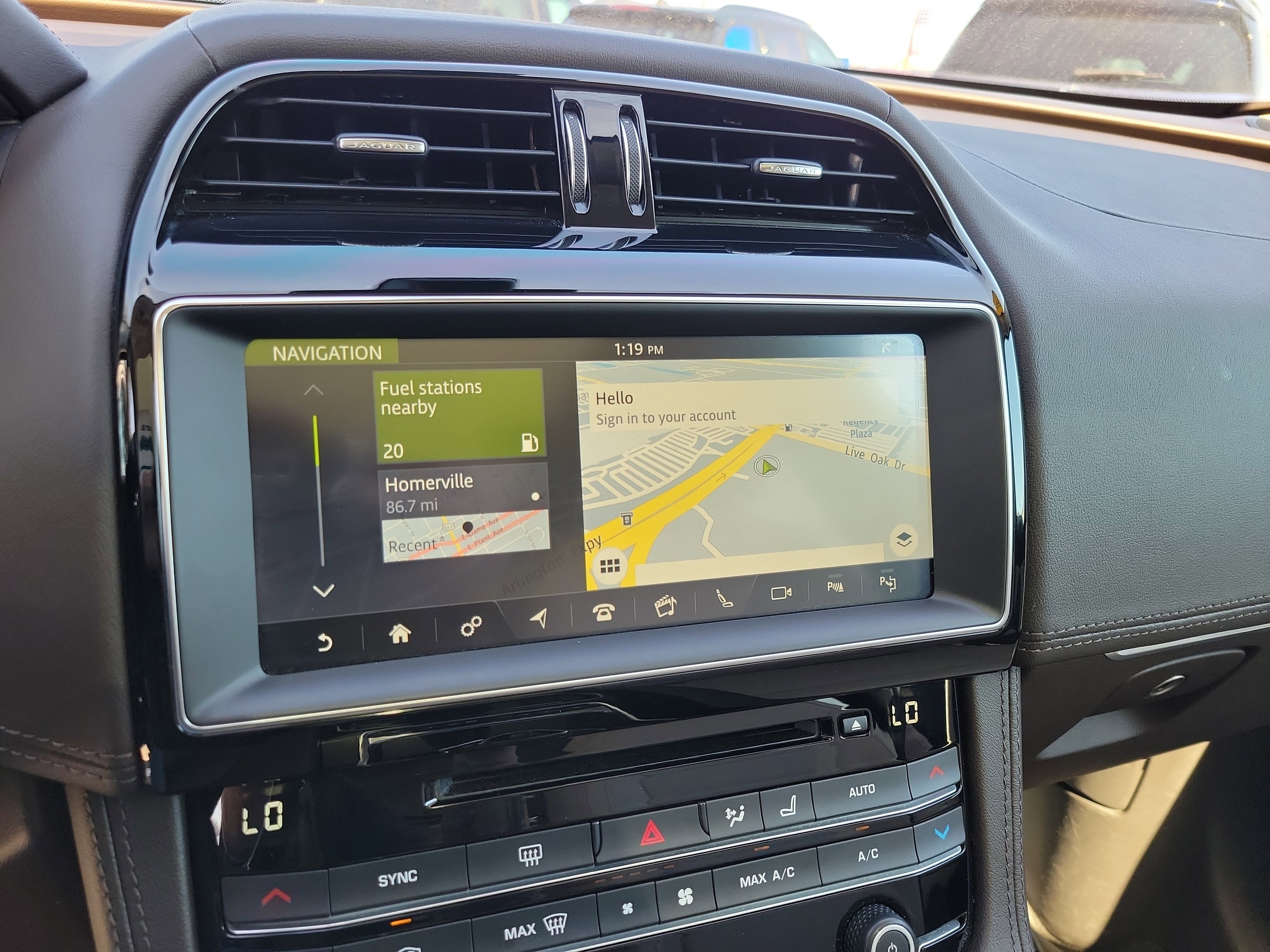 Used 2020 Jaguar F-PACE Prestige image 16