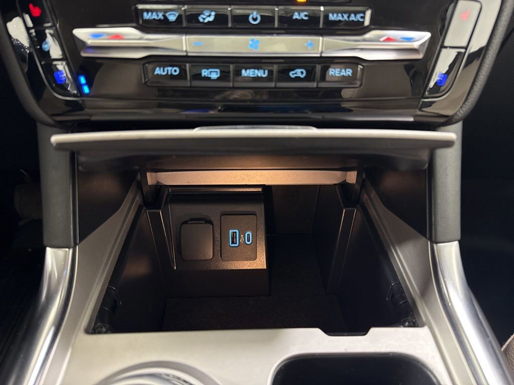 Certified 2023 Ford Explorer Limited w/ Equipment Group 301A AWD/4WD image 28