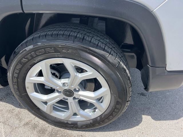Used 2025 Jeep Compass Sport AWD/4WD image 14