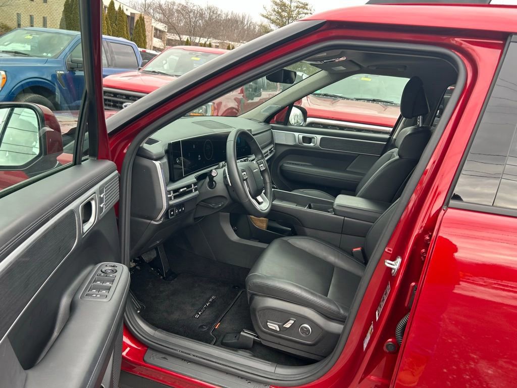 Used 2025 Hyundai Santa Fe Limited image 13