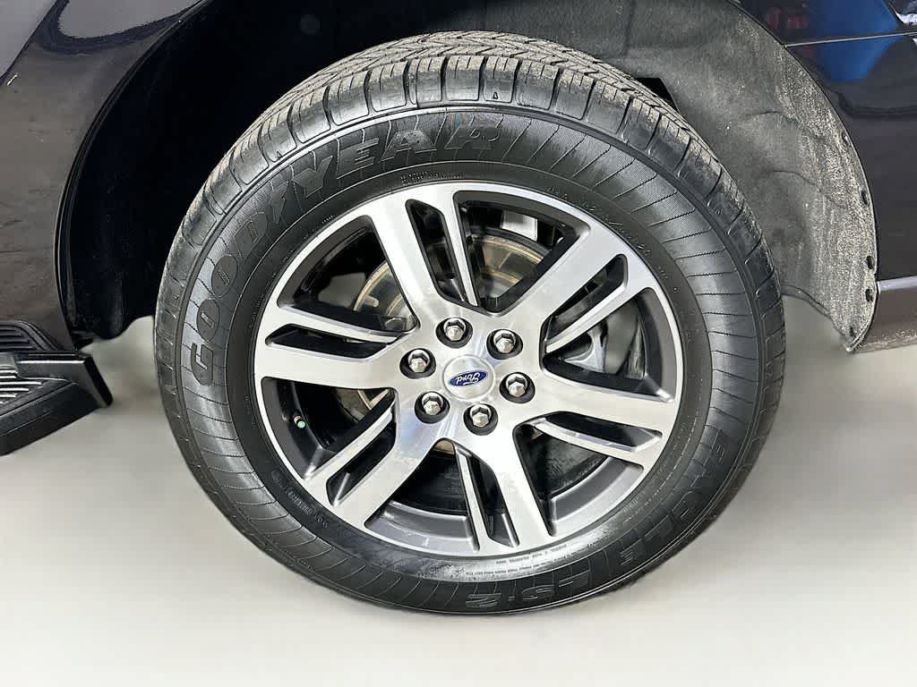 Certified 2024 Ford Expedition Limited AWD/4WD image 8