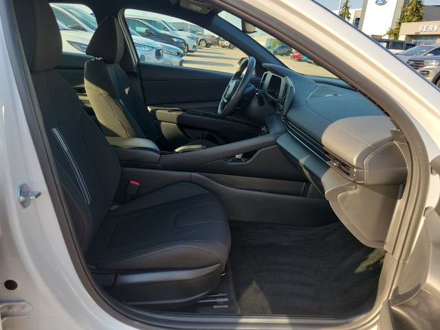Used 2025 Hyundai Elantra Sport FWD image 23