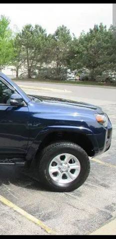 Used 2024 Toyota 4Runner SR5 Premium w/ Moonroof Package AWD/4WD image 17