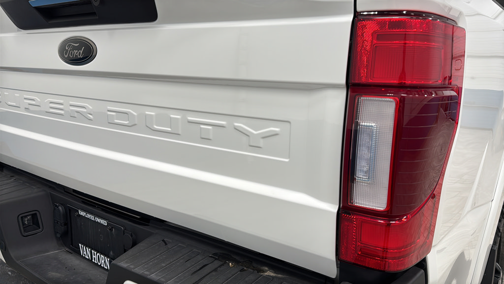 Certified 2022 Ford F350 Lariat w/ Tremor Off-Road Package AWD/4WD image 43